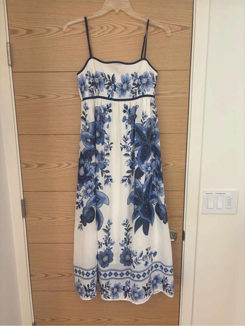 Maxi Spaghetti-Strap Dress of Blue /White Floral Design by Nyland Skye Size L